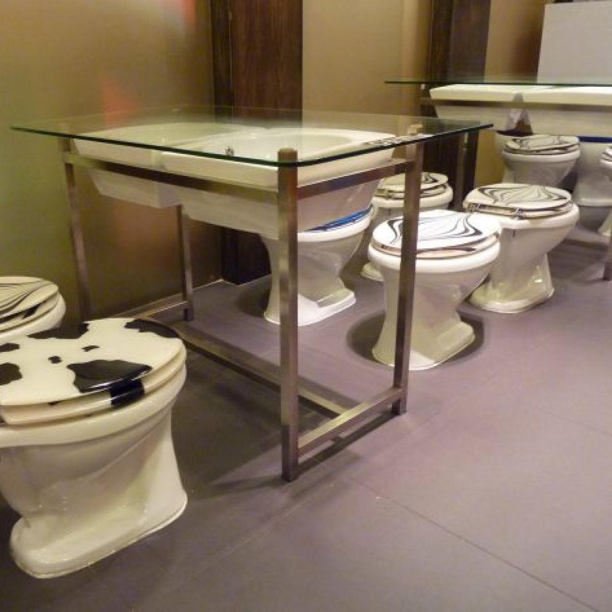 Restauracja o nazwie ''Modern Toilet'' - niemożliwe?