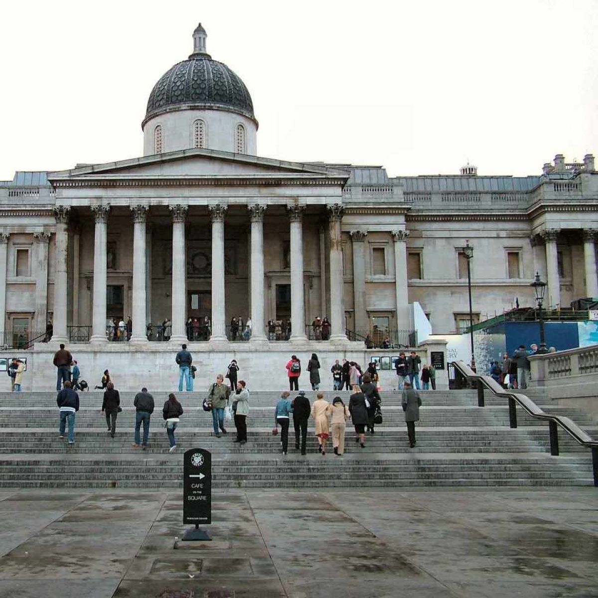 National museum london. Национальная картинная галерея в Лондоне. Трафальгарская площадь Национальная галерея. Национальный музей Лондона. Лондонская Национальная галерея, Великобритания.