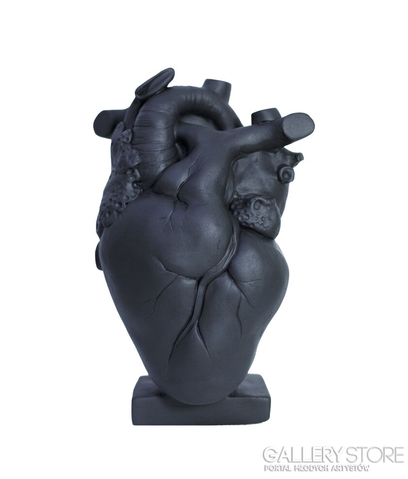 Aleksandra Koper-BLACK HEART-Rzeźby