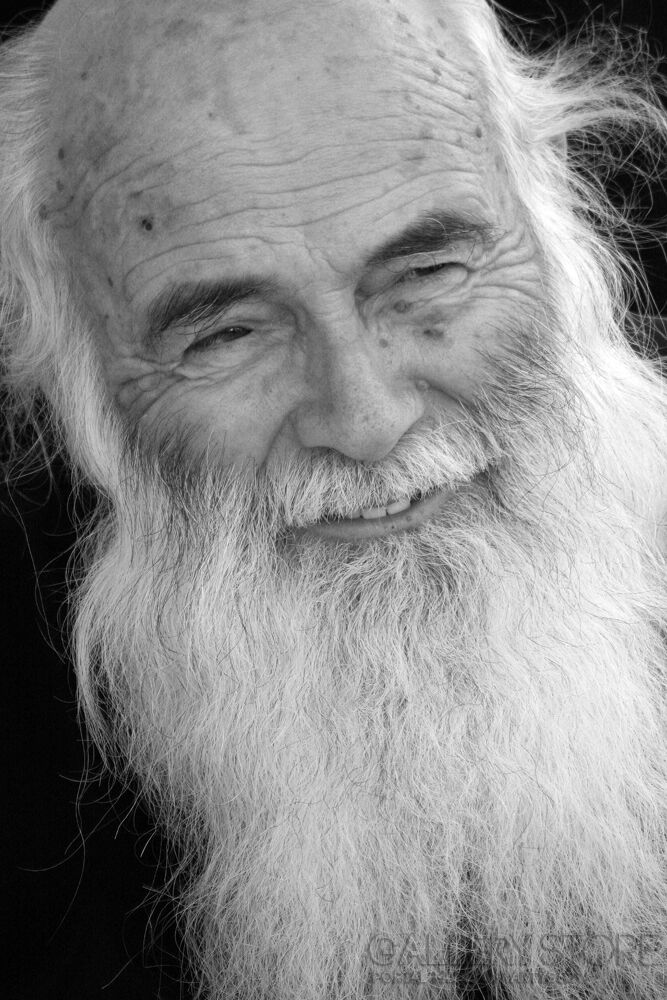 Szczepan Kurzeja-Smiling old man-Fotografia